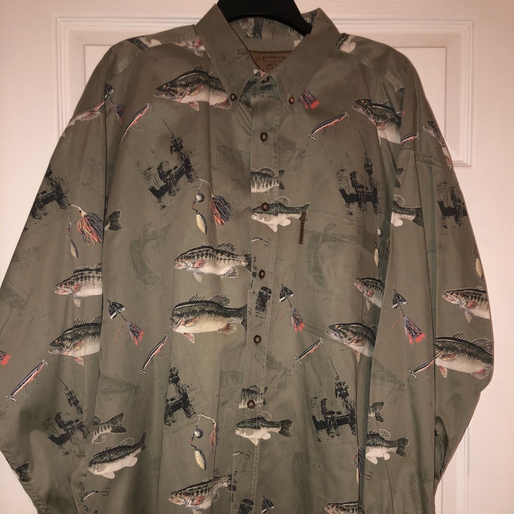 Clearwater Outfitters Fishing XXL Button-Up